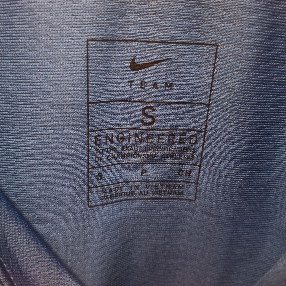 Nike Lakers jersey - Picture 9 of 9